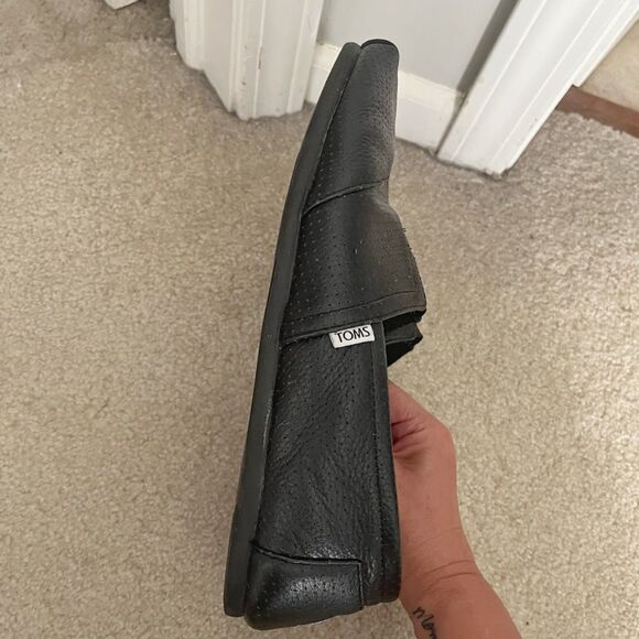 TOMS Classic Alpargata Slip On Genuine Leather Perforated Flat Driving Shoes - Picture 5 of 12